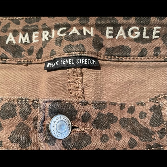 American Eagle Cheetah Jeggings NWOT - Picture 2 of 4